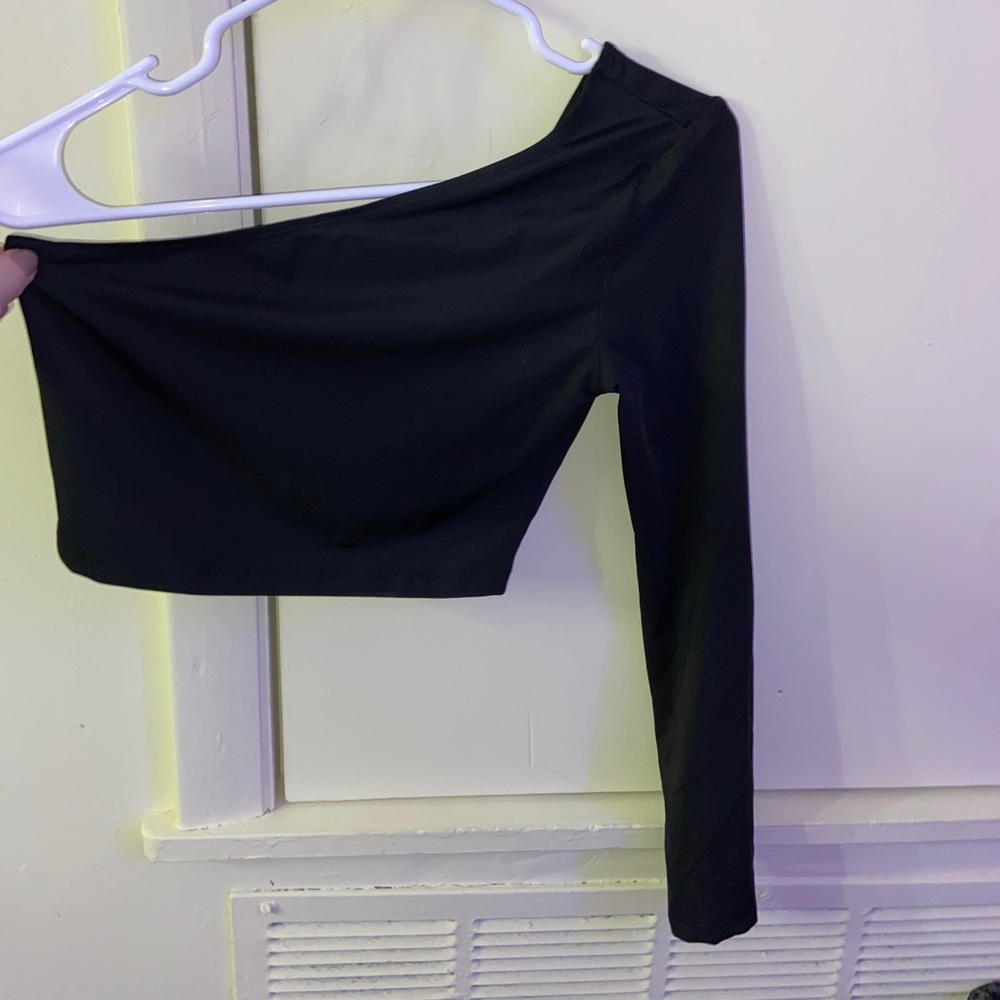 One shoulder longsleeve crop top